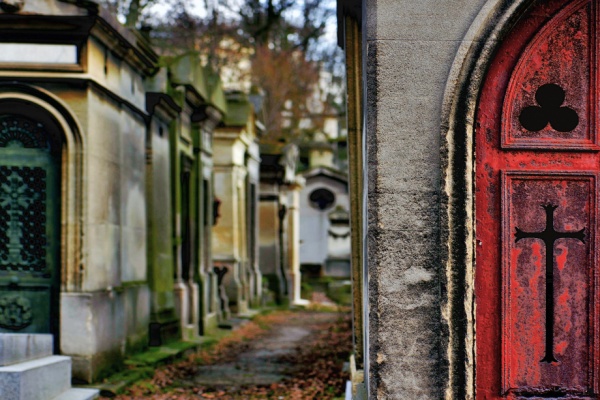 Entreprises funéraires : aménagement des délais d’inhumation et de crémation